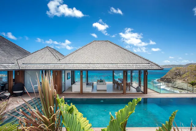 Isle Blue Luxury Villas
