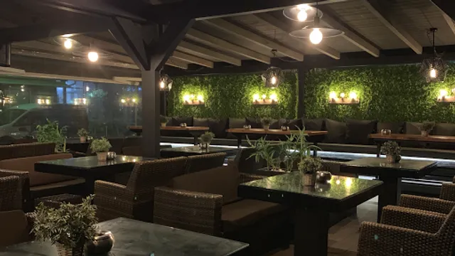 Enalio Eatery & Drinks