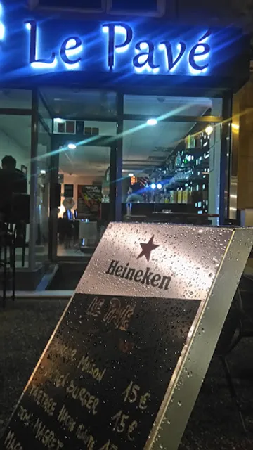 Le Pavé Restaurant