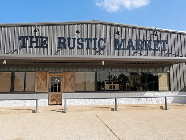 The Rustic Market in Crockett