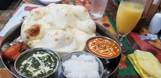 スビ・マハル甲東園店