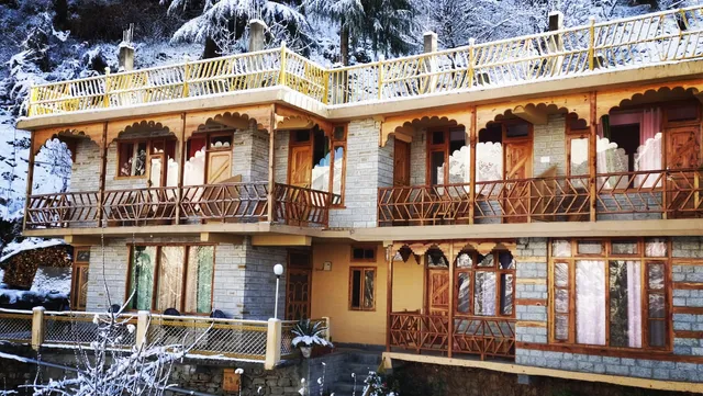 Chanderlata Cottage Naggar