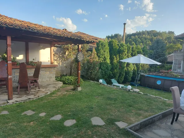 Къща за гости роден край в Елена