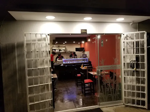 Makimona Sushi & Rolls