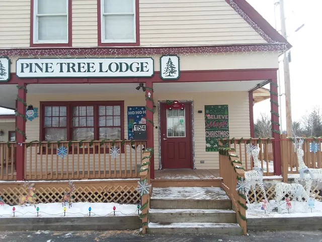Pine Tree Lodge