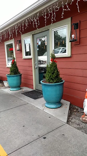 Local's Family Diner