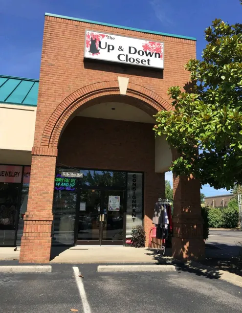 Up & Down Closet