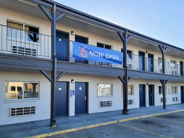 Motel 6 Wichita, KS – South I-35