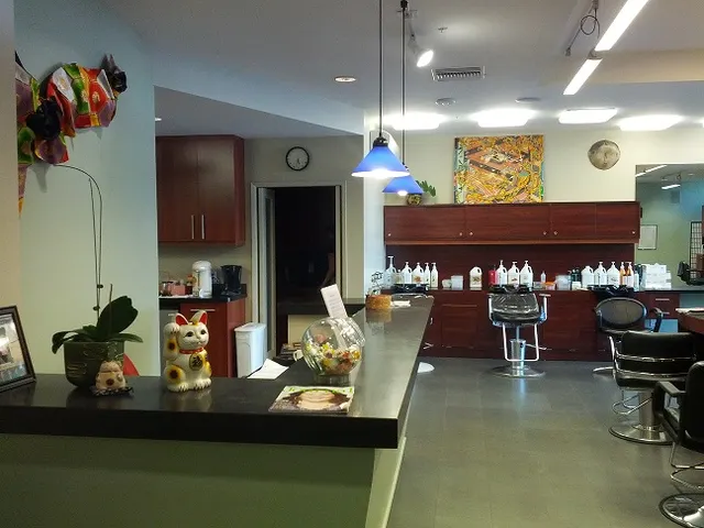 Shizu’s Beauty Salon