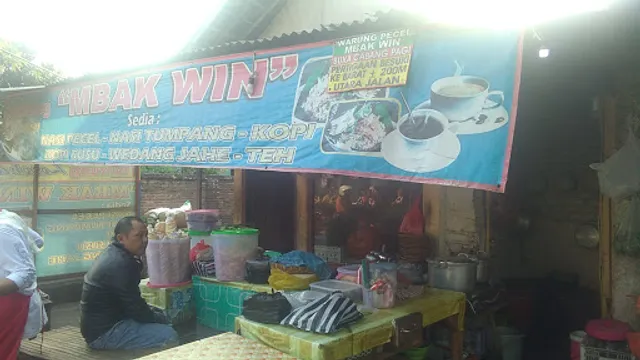 Lesehan "Mbak Win"