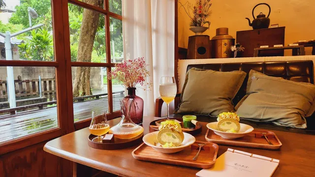 春山里舍｜手沖台灣茶 (休席日依店家IG公告)