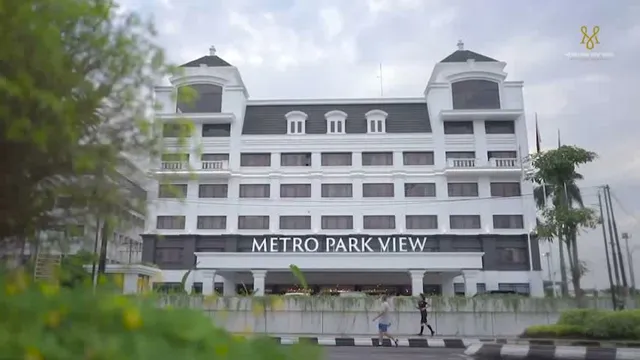 Metro Park View Hotel