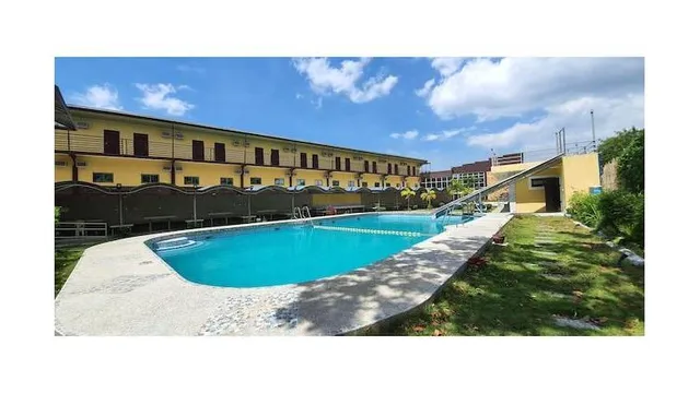 OYO 585 Dragon Pod Hotel And Resort