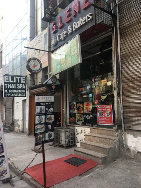 Glenz Cafe and Bakers