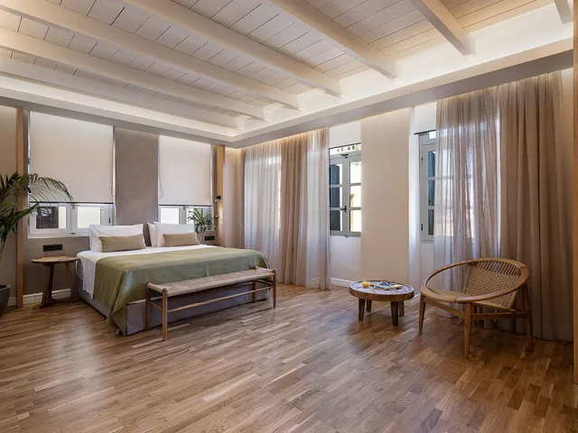 LITHINON LUXURY APARTMENT