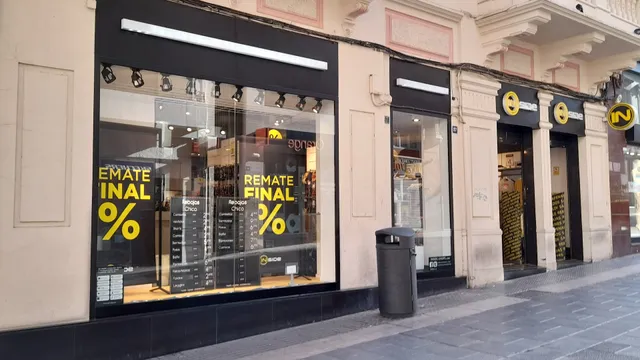 INSIDE - Tienda de Ropa y Zapatos