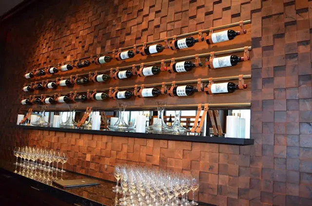 SĒR Steak + Spirits