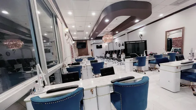 La Vie Nails and Spa