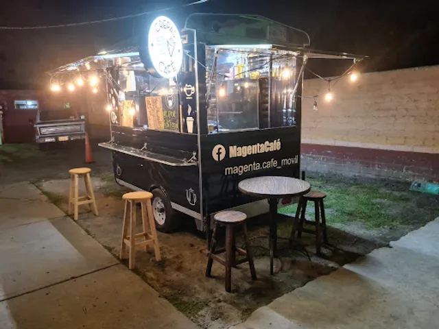 Magenta Café