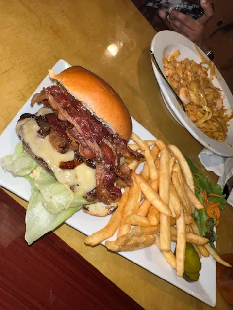 Castle Rock Bar and Grill