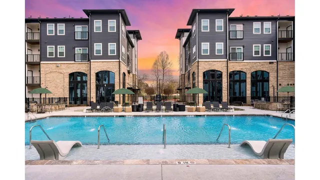 Lively at Drayton Mills