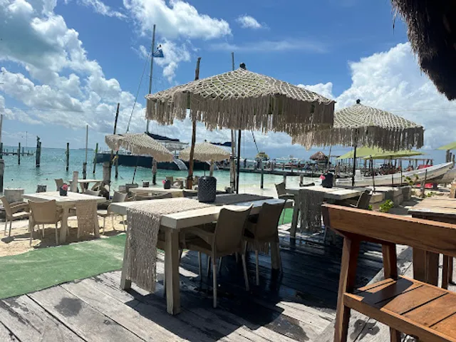 Blue Ballyhoo Restaurant & Bar