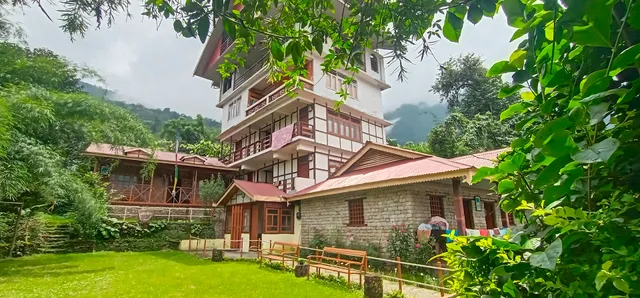 Daragoan Retreat (Gurung Homestay)