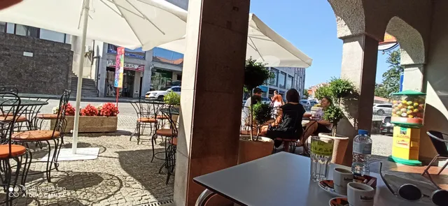 Pastelaria Arcada - Neves, Santos & Carvalho, Lda.