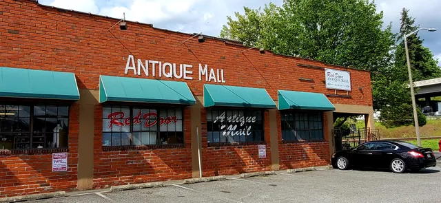 Red Door Antique Mall