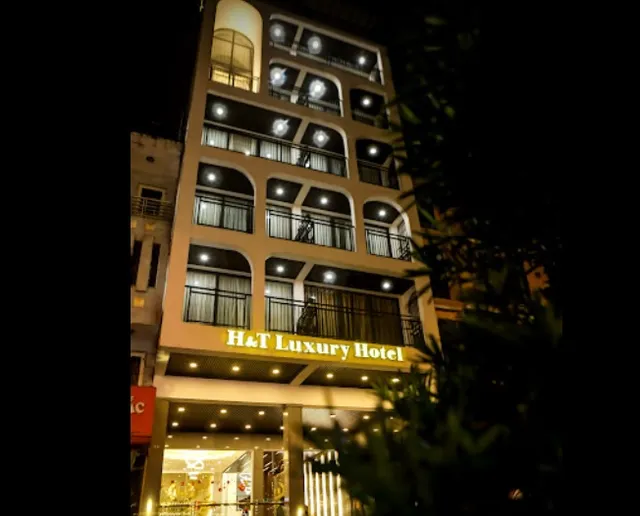 H&T Luxury hotel