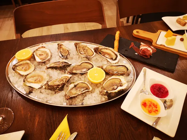 Oysterium Wine & Oyster Bar