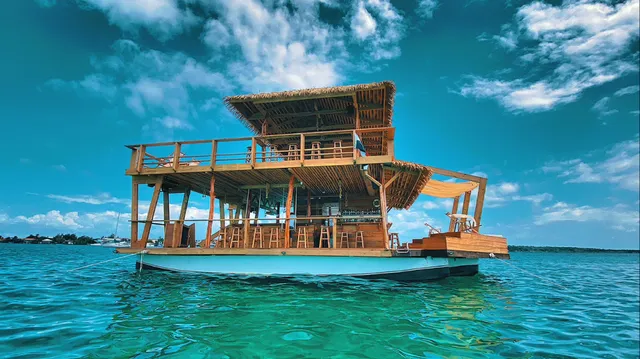 Floating Bar •Boya de Vida•