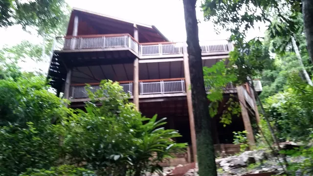 Wanggulay Treetops - Luxury Holiday Rental in Cairns