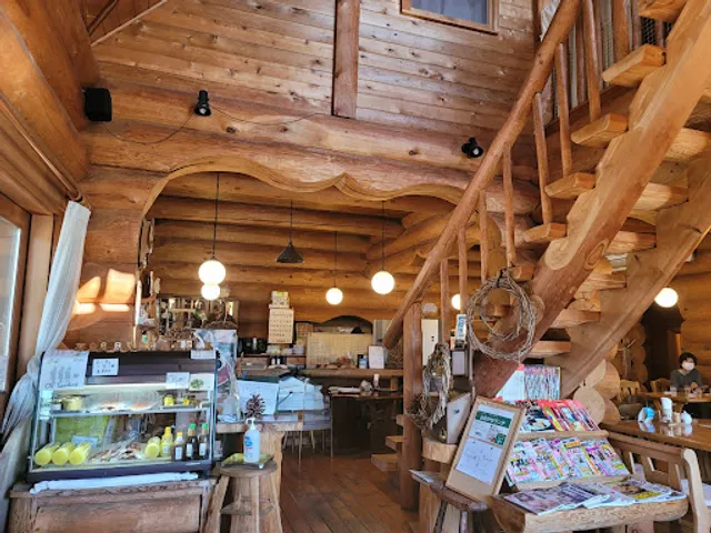 CAFE & RESTAURANT 森