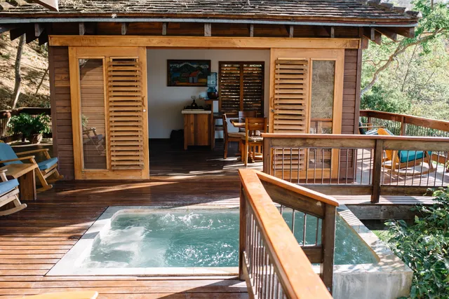 Aqua Oceanfront Resort & Residences