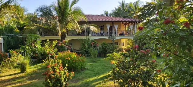 Down by the Sea Beachfront Studio & Apartment with privat entrance right on the Beach at the Pacific Ocean!