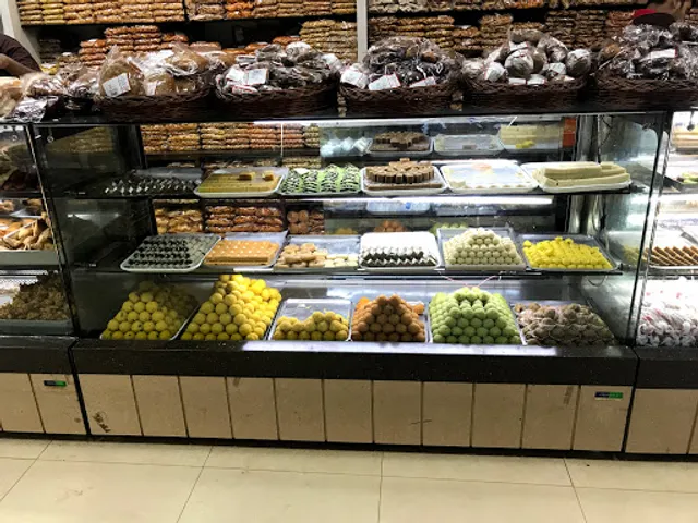 MRA Bakery (Peringathur)