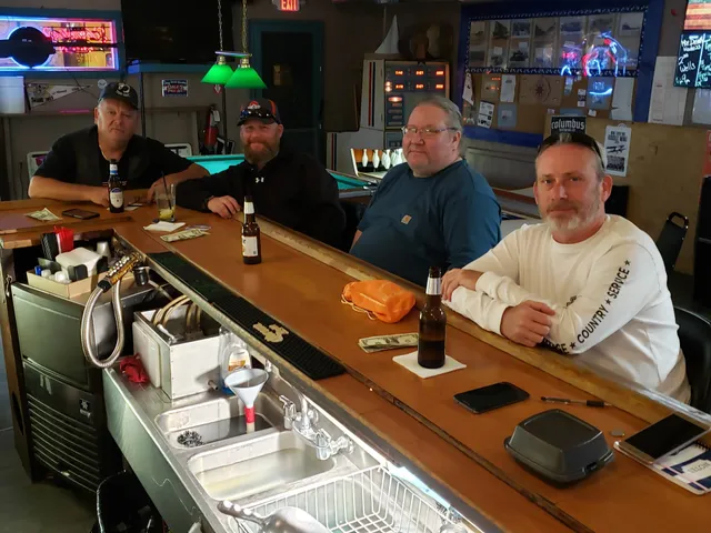 Bruce's Lakeview Lounge