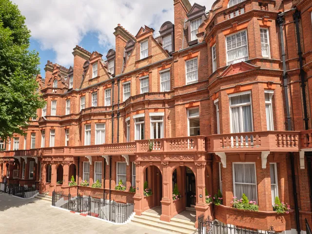The Apartments by The Sloane Club