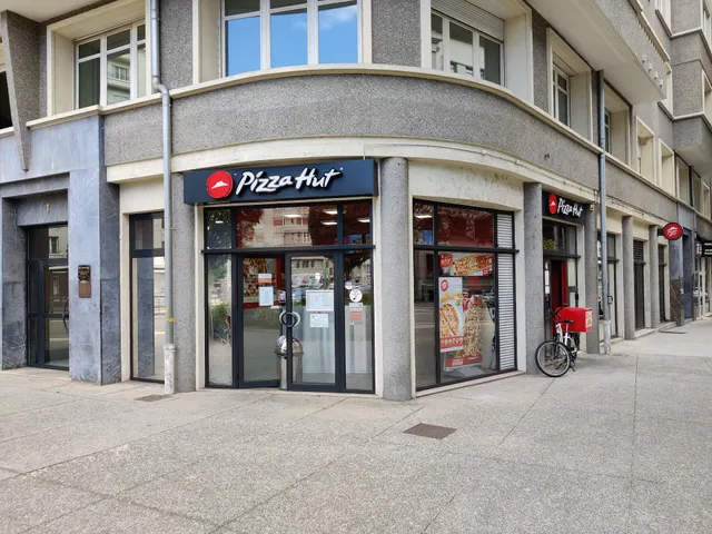 Pizza Hut