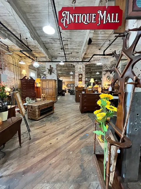 The Auction Block Antique Mall