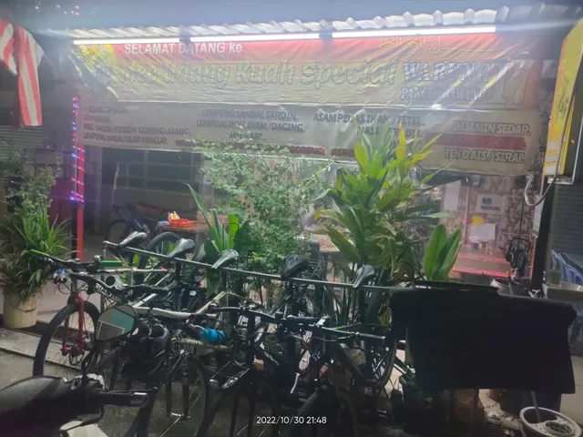 Warung Pakcik Bawang (Mee Udang Kuah Special)