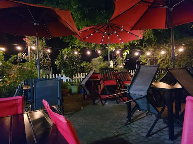 Four Brothers Restaurant & Pizzeria