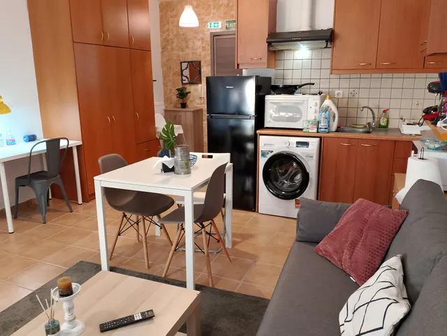 HARRIS CITY STUDIO RETHYMNO