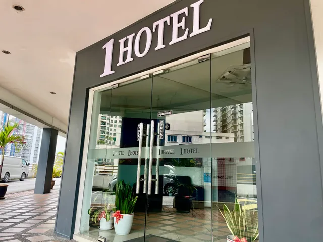1 Hotel Kuchai Lama