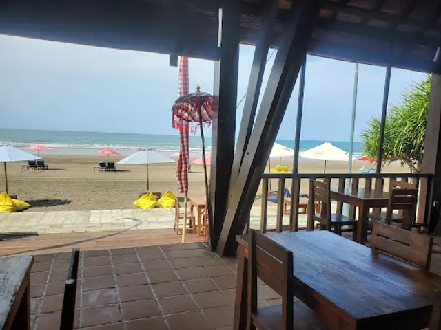 Capil Beach Grill & Bar
