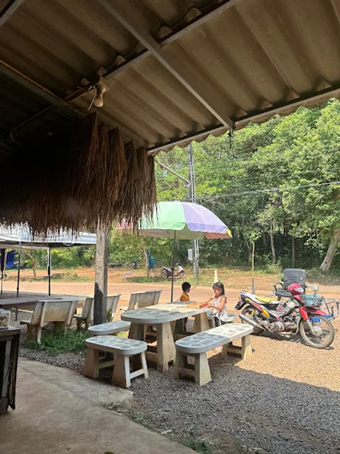 Dum noodle restaurant