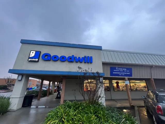 River Park Shopping Center