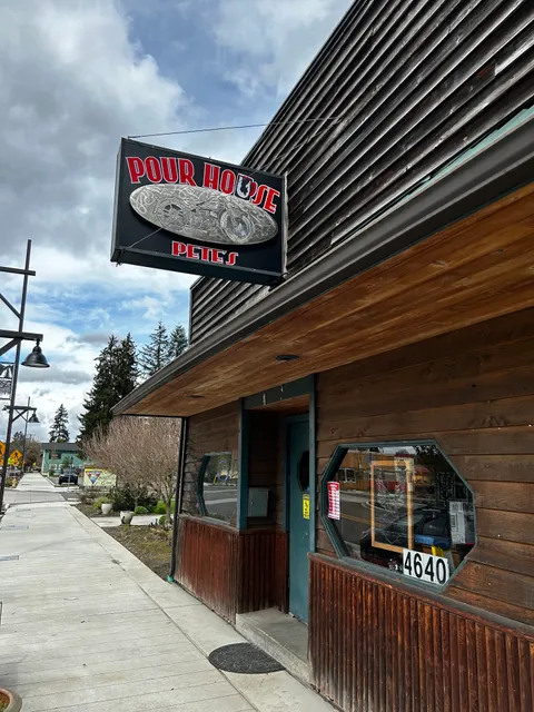 Pete's Club Bar & Grill