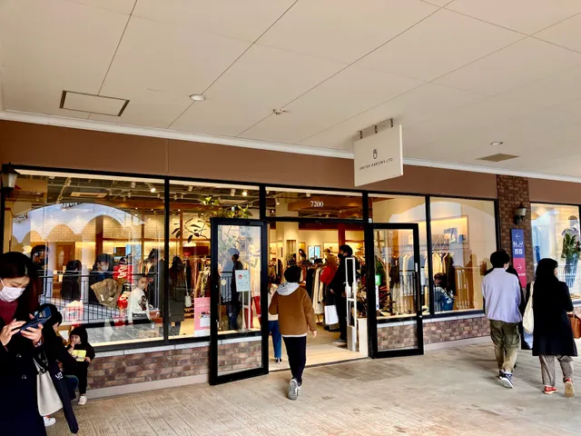UNITED ARROWS OUTLET RINKU
